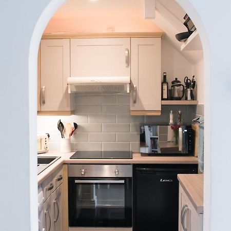 Wendy House Villa Eastbourne Eksteriør bilde